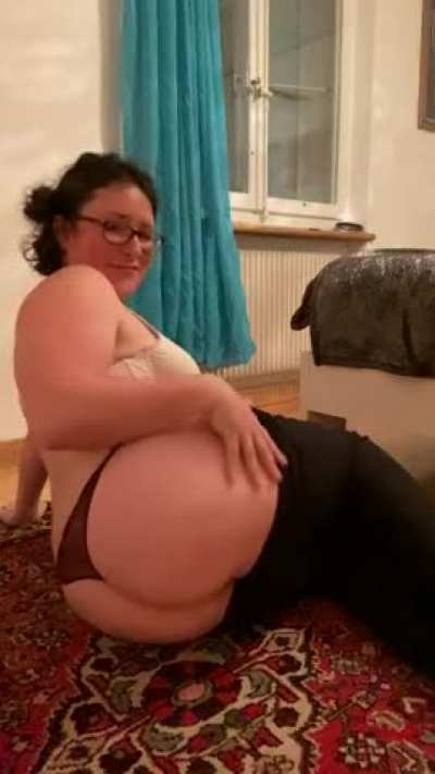 Could use a good pounding, which one of you big cocks can handle this?