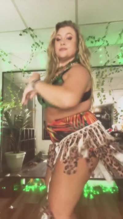 Atlanta Dancer Erin