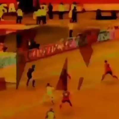 Em plena Copa do Mundo, ela reaparece quando ninguém mais esperava...