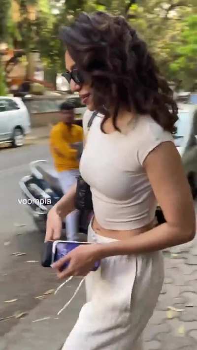 😋