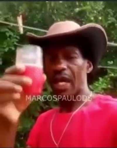 T&iacute;tulo foi tomar suco de aucerola