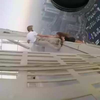 Risking all for a pic