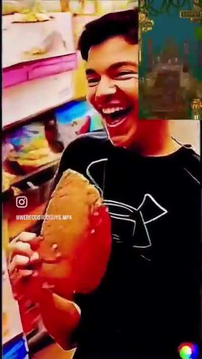 "When cosco gives you lemons, don't buy lemonade, bring life, and fuck the manager's wife, get mad! I don't your damn products! What am I supposed to do with these!? I just want to laugh while on epilepsy! Do you know who I am!? Am the man who's gonna bur
