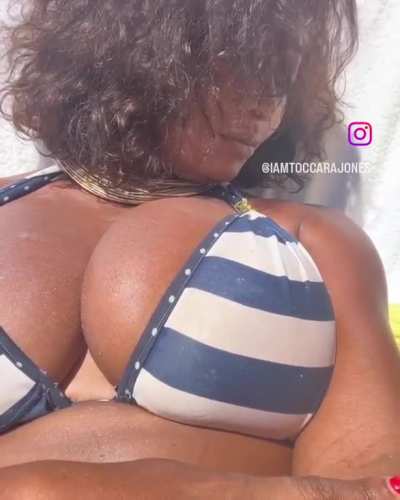 Toccara Jones 