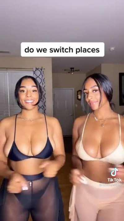 Twins 🥵