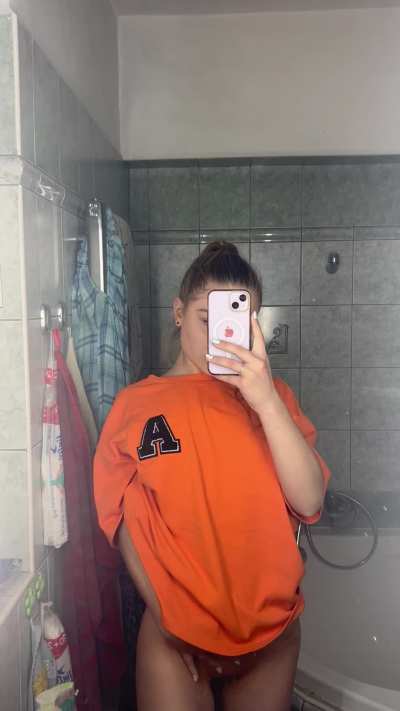 Možn&aacute; na to nevypad&aacute;m ale m&aacute;m to r&aacute;da hoodně tvrdě 😇🤤💖