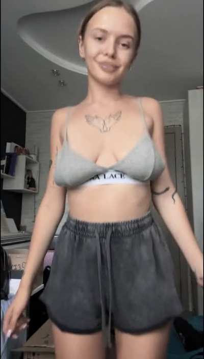 I&rsquo;m always happy to show off my sweeet pair [reveal]