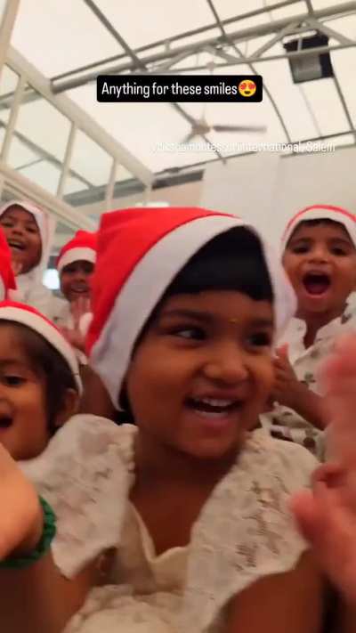 Mostly cutest Christmas celebration video you can see today 😍🥰😘