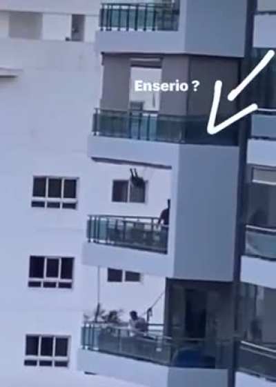 Tu n&atilde;o pode ir no parquinho? Faz um em casa