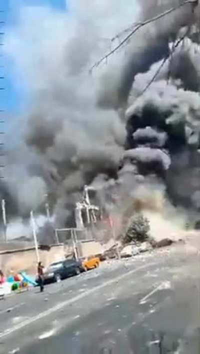 A POWERFUL EXPLOSION AT A FIREWORKS STORAGE AREA TORE THROUGH A MARKET IN CAPITAL CITY OF YEREVAN! At least 2 people were killed, dozens injured