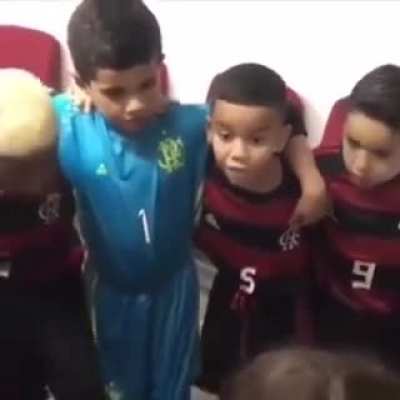 Vesti&aacute;rio do Flamengo antes do jogo de ontem