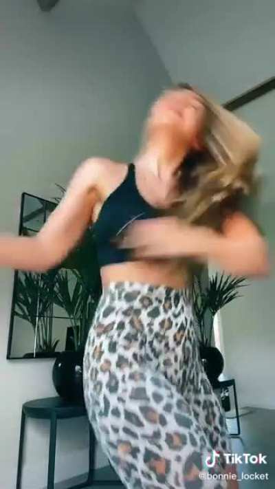 Grade A ass wobble