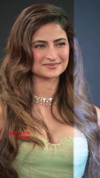 Palak Tiwari in a diamond neckpiece