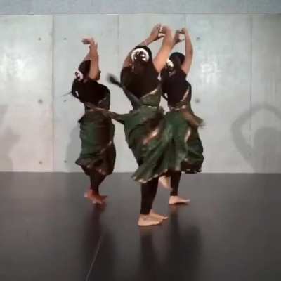 Joyful fusion of Hip-Hop and Bharatanatyam dance styles
