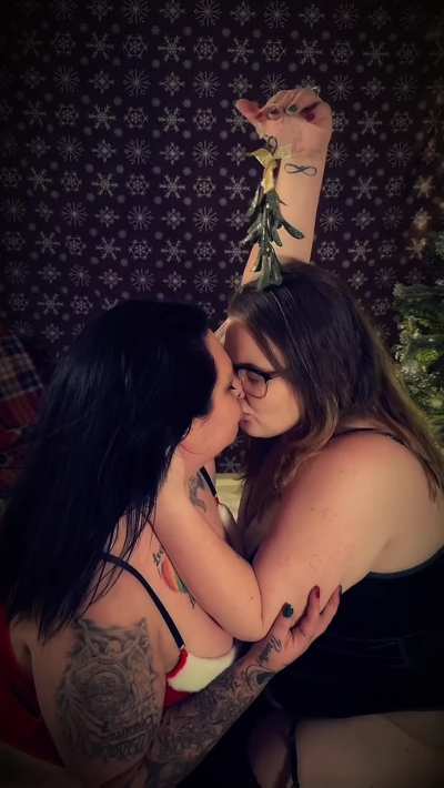 With the taste of her lips, I’m sure in a ride..