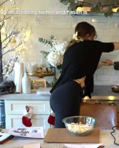 So thicc 🍑