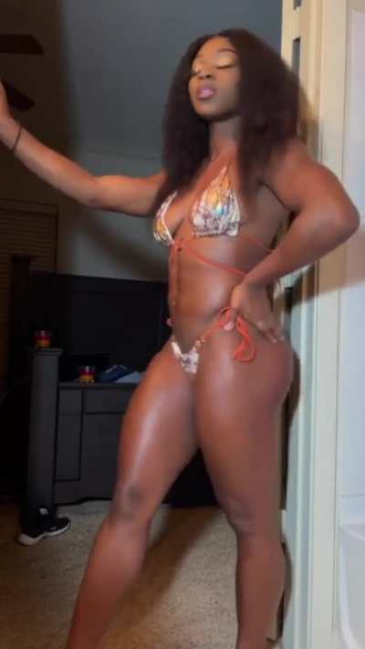 Looking back at these videos and I&rsquo;m like it&rsquo;s time for me to step on the gas again 🔥 ima have to try this bathing suit in again and see how it looks on my now compared to when I wore it in this video #teamnatural #body #naturalbodybuilding #bodygoals