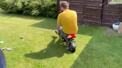 Riding sport bikes sucks when you&rsquo;re tall!
