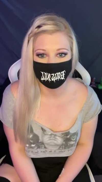 Aurora.moon.dragon666 go give her a follow on IG. Shes super nice and sexy🥰🥰🥰