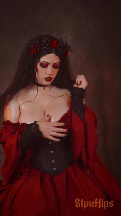 Just your average big tiddy tavern wench