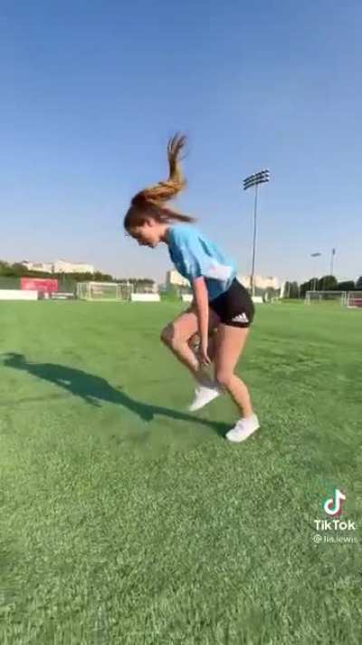 Lia Lewis is a magician