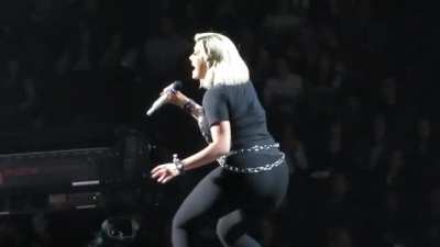 She's so damn thick