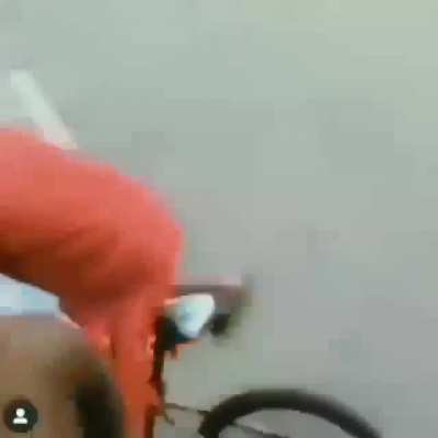 😄