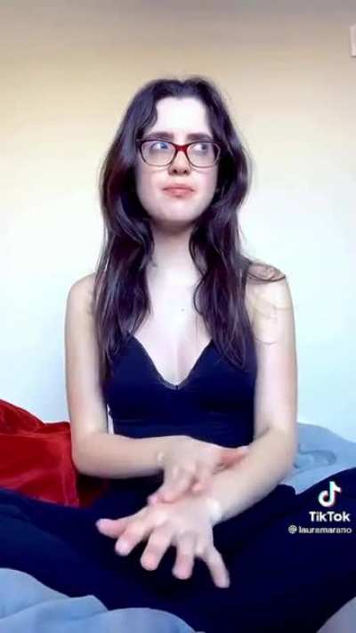 Laura Marano
