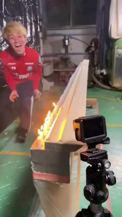 100 candles vs Beyblade