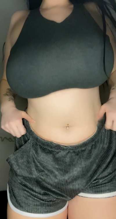 Reddit is the first place I&rsquo;ve had so many people compliment me for my ghost nipples!