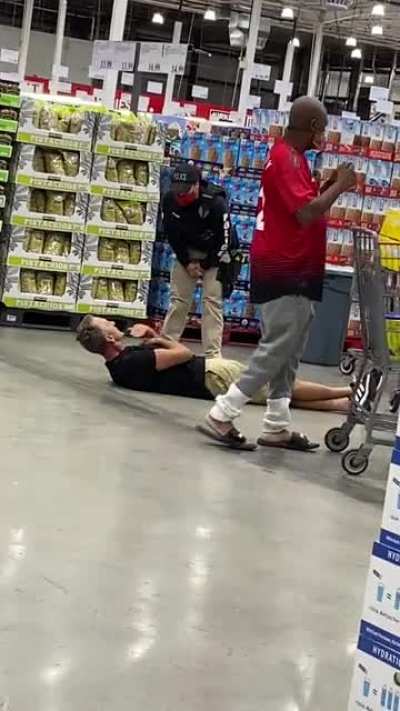 Grown ass man throwing a tantrum at Costco because he was told to wear a mask. Location: Lantana FL