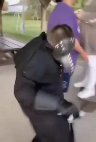 Zorunlu olmayan canlı derse girmeyen &ouml;ğrencilerin ders i&ccedil;i notuna 10 vermeye gidiyorum.
