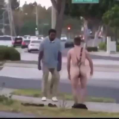 fight on the sidewalk