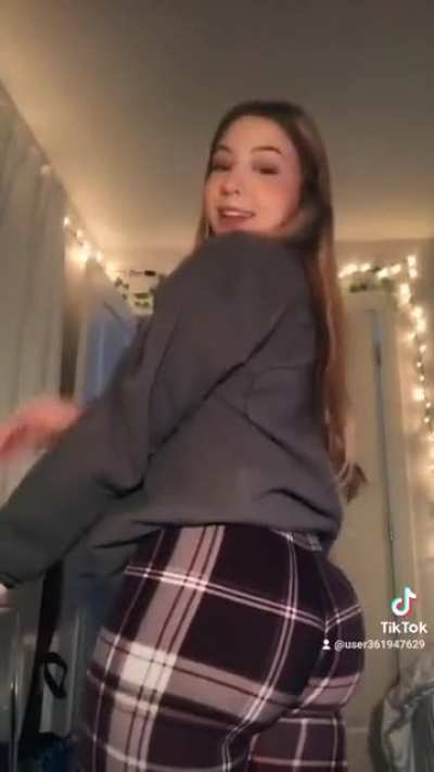 🤤