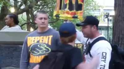 How the guy on the left reads his movement and blocks