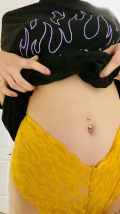 I hope you like what I’m wearing 🥰🤤