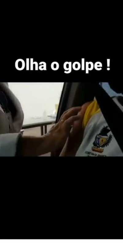 V&atilde;o dizer que mais uma pobre coitada que errou sem querer?