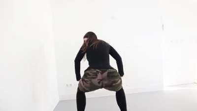 azzyland twerking