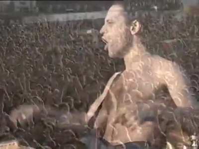 [Duman-Seni Kendime Sakladım(Live At Rock'n Coke Festival, Istanbul/2006)] Siz bu &uuml;lkenin sadece ekonomisini eğitimini mahvetmediniz. Sanatını m&uuml;ziğini internetini konserlerini mahvettiniz. Gen&ccedil;lerin umutlarını elinden aldınız.
