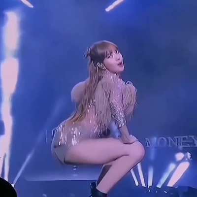 Lisa🥵