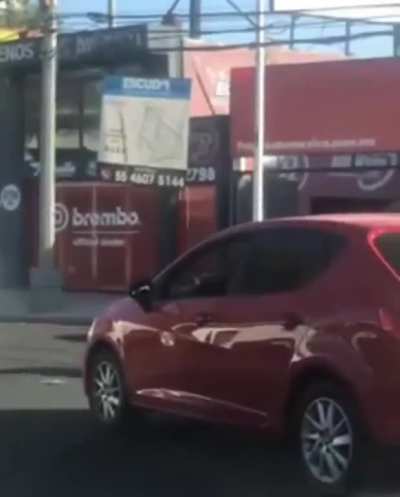 No hay quinto malo. Vuelven a madrear a Adame despu&eacute;s del cuarto altercado sucedido el a&ntilde;o pasado.