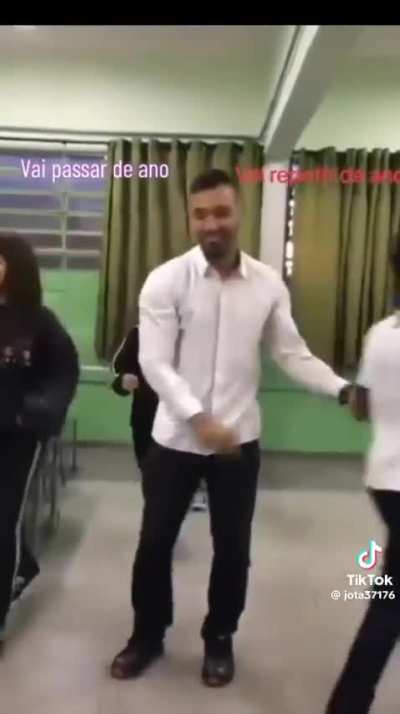 La escuela 🌭