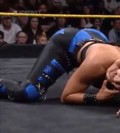 Rhea Ripley 🍑