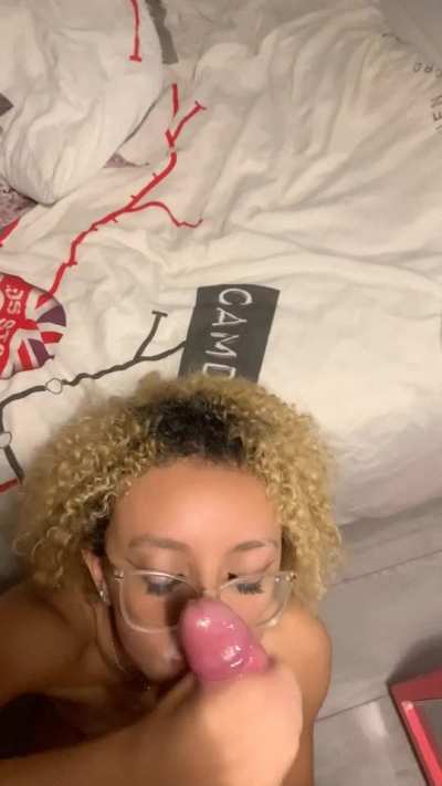 i make him cum on my face 🤭