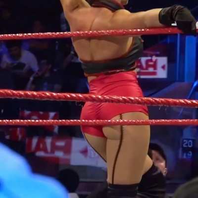 Lacey Evans