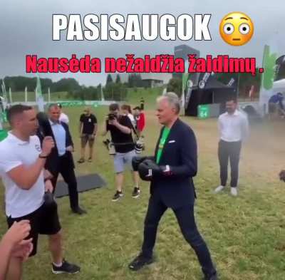 Buvęs Lietuvos prezidentas ruo&scaron;iasi kovai dėl posto circa. 2024 😈