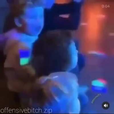 Aaj kal k bachhe XD