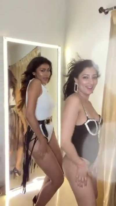 Look at her crotch