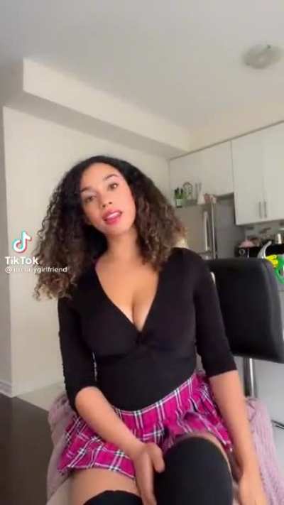urcurlygirlfriend