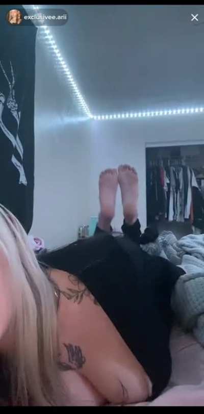 exclusives.arii countdown sock removal